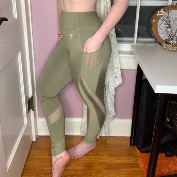 Gymshark Pants - Gymshark leggings medium